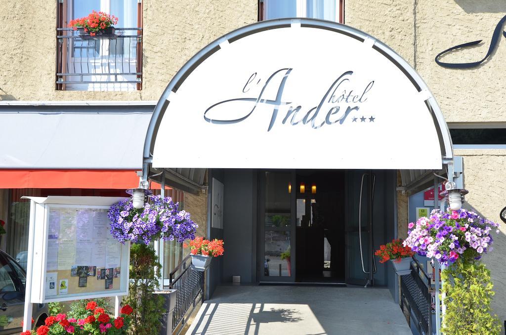 Hotel L Ander Saint-Flour  Exterior photo